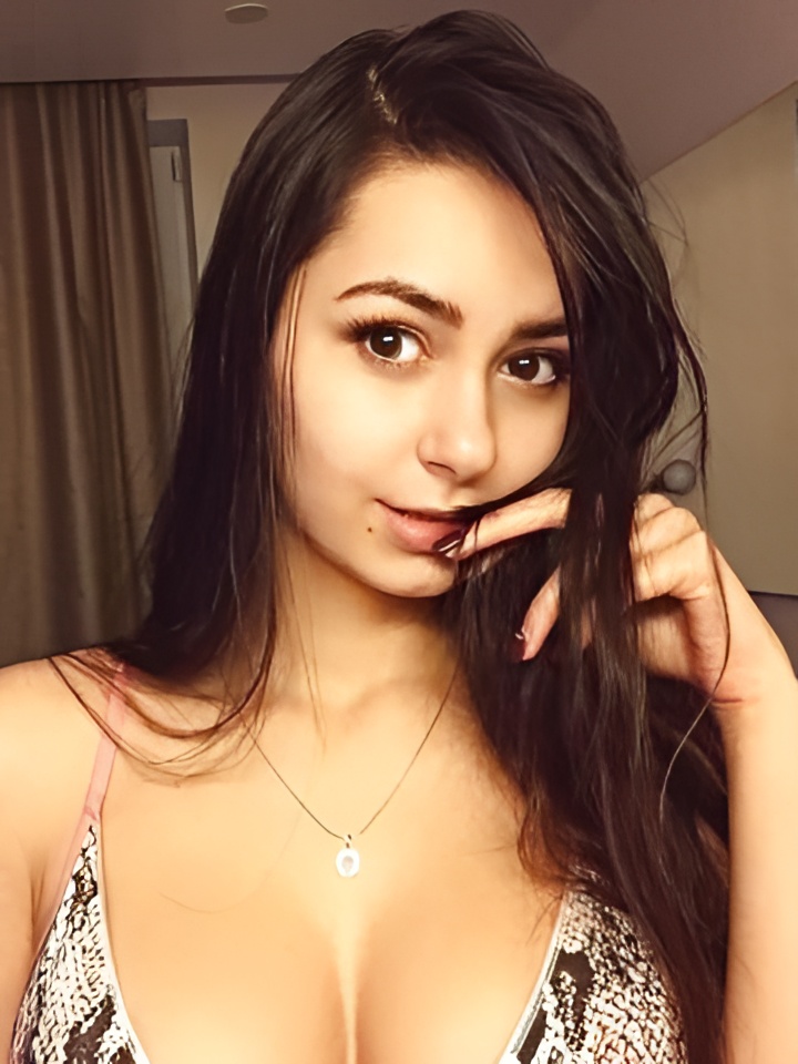 Альбина привлекальеная девушка из Смоленска цена от 1500 руб