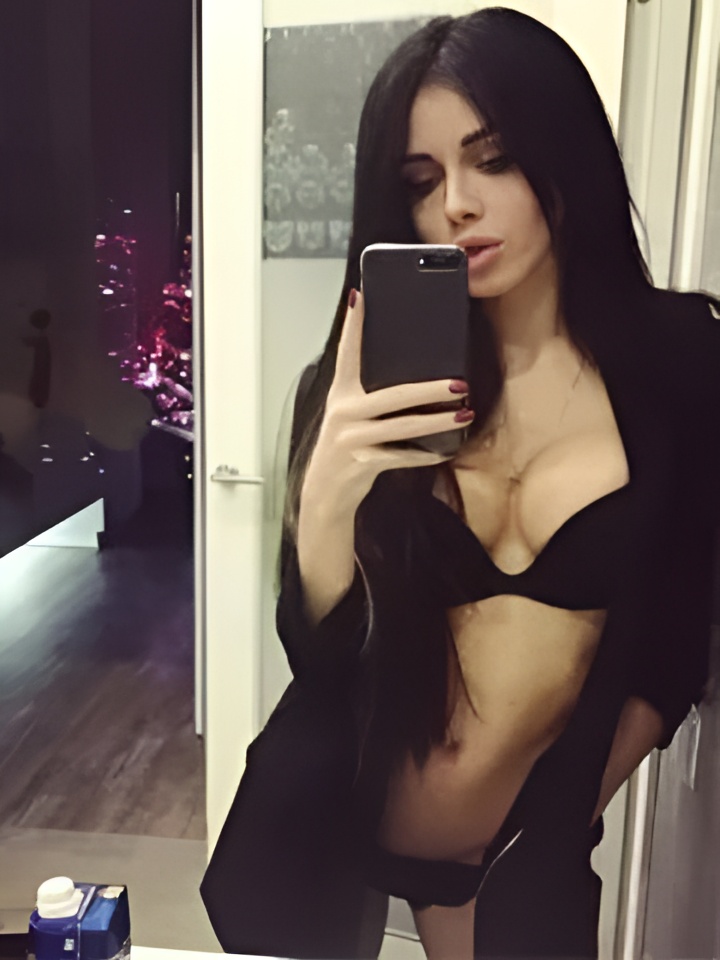 Нелли привлекальеная девушка из Смоленска цена от 1500 руб