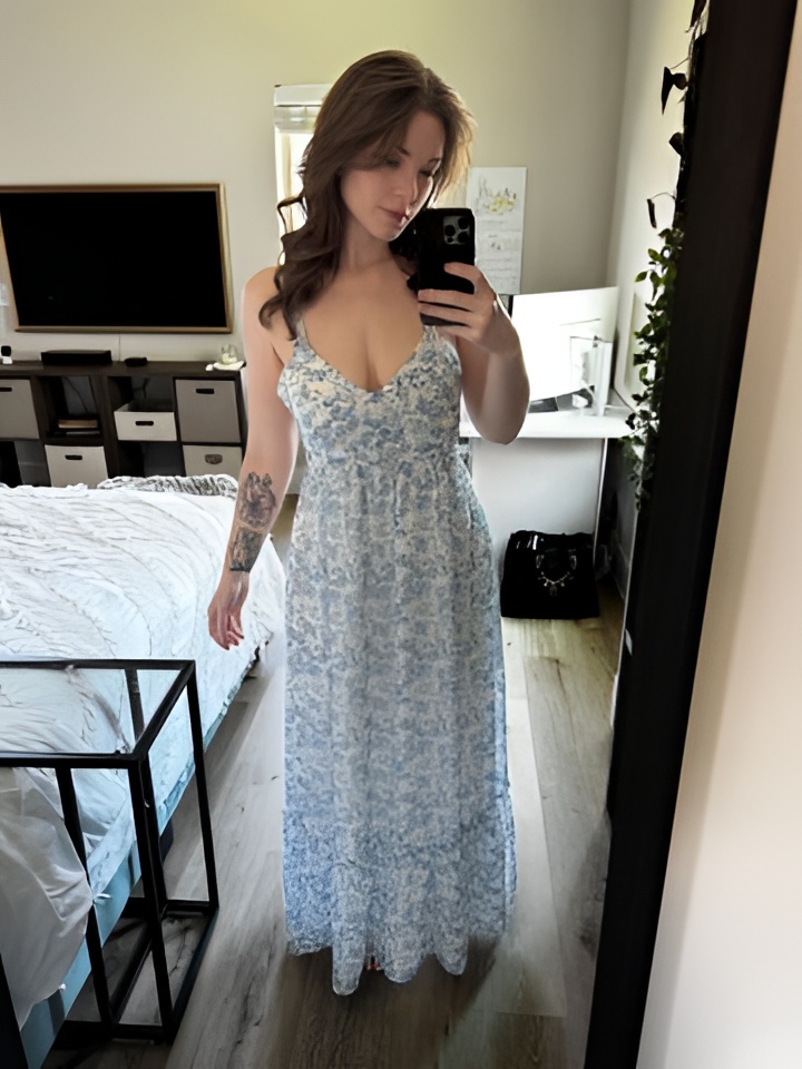 Нелли привлекальеная девушка из Смоленска цена от 2500 руб