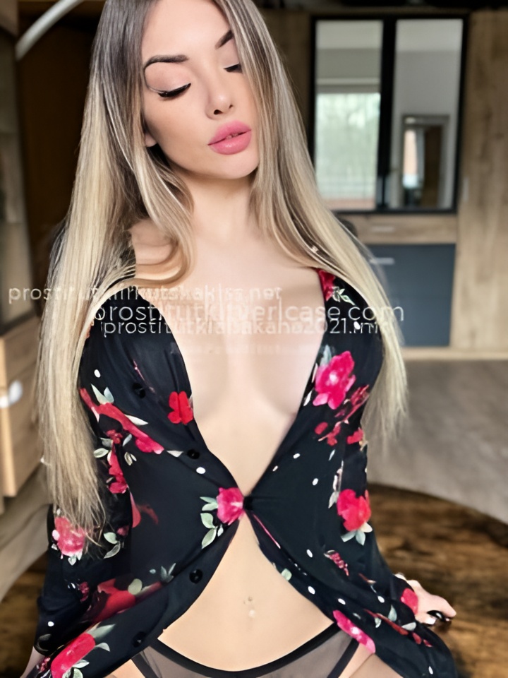 Тая привлекальеная девушка из Смоленска цена от 2500 руб
