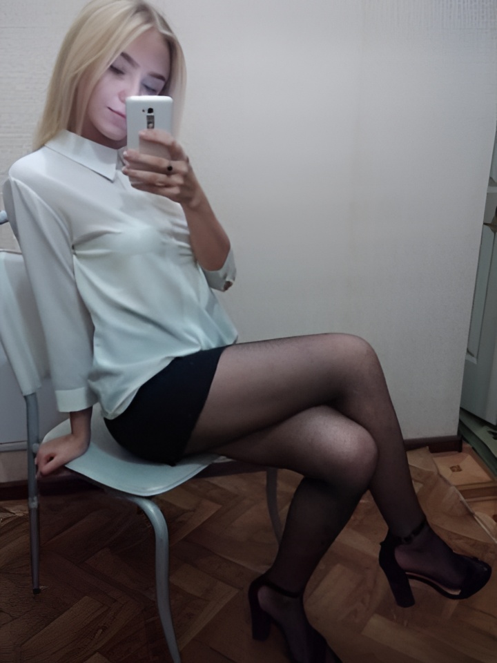 Индивидуалка Арина, доступна для личного знакомства от 2500 руб