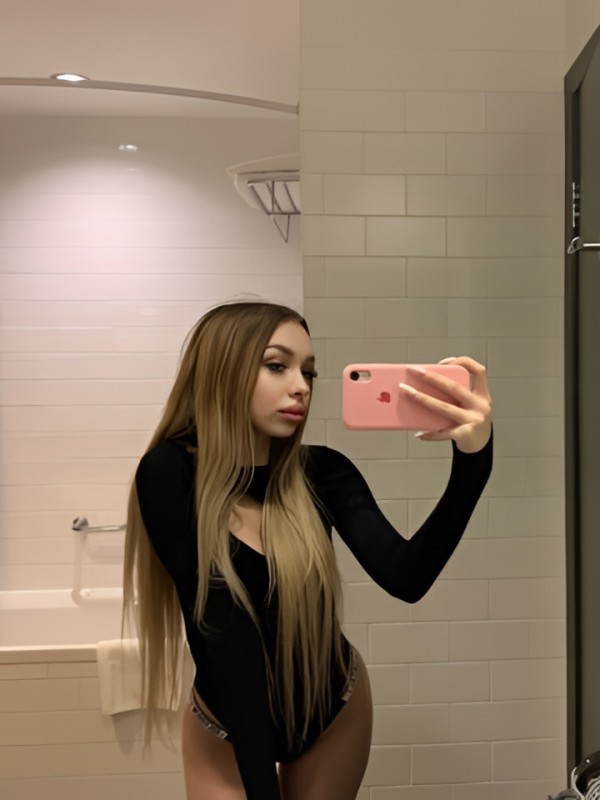 Рената привлекательная девушка из Смоленска цена от 10000 руб