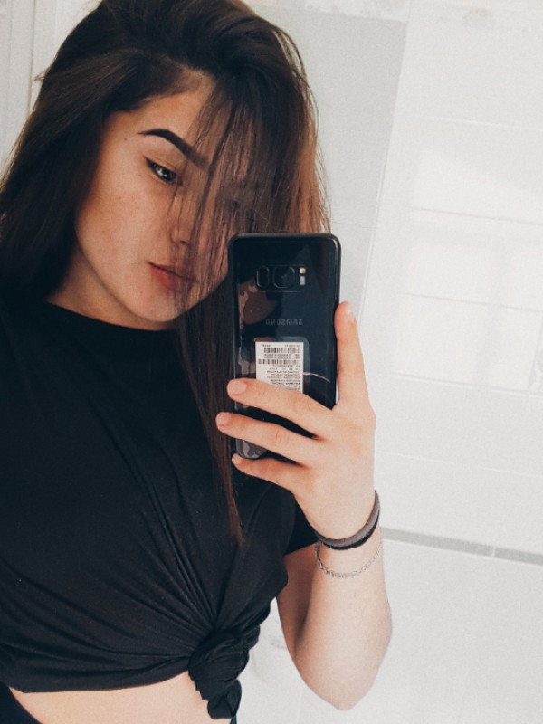 Варя привлекательная девушка из Смоленска цена от 3500 руб